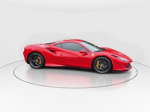 Certified 2022 Ferrari F8 Tributo RWD image 9