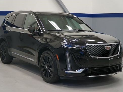 Certified 2024 Cadillac XT6 Luxury w/ LPO, Floor Liner Package AWD/4WD image 12