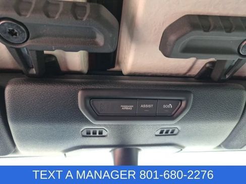Used 2023 Jeep Wrangler Unlimited Sahara w/ Cold Weather Group AWD/4WD image 23
