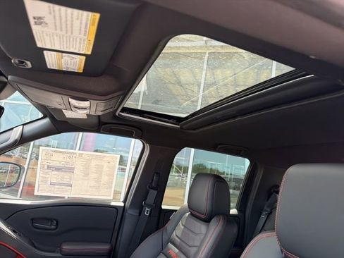 New 2026 Nissan Frontier PRO-4X image 11