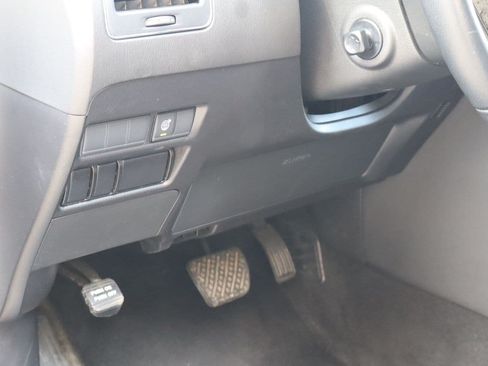Used 2024 Nissan Armada SV RWD image 24