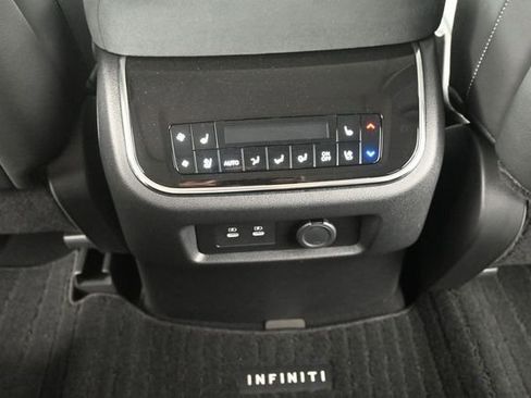New 2026 INFINITI QX80 Luxe RWD image 32