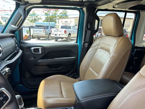 Used 2020 Jeep Wrangler Unlimited Sahara AWD/4WD image 15