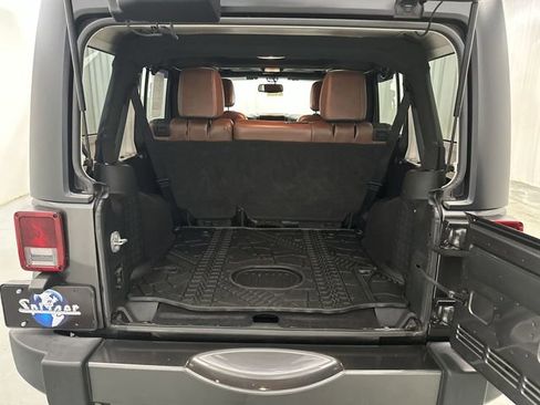 Used 2017 Jeep Wrangler Unlimited Sahara w/ Max Tow Package image 23