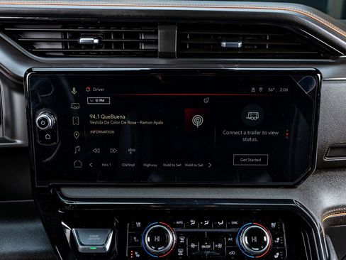 Used 2025 GMC Sierra 1500 AT4 w/ AT4 Premium Package image 24