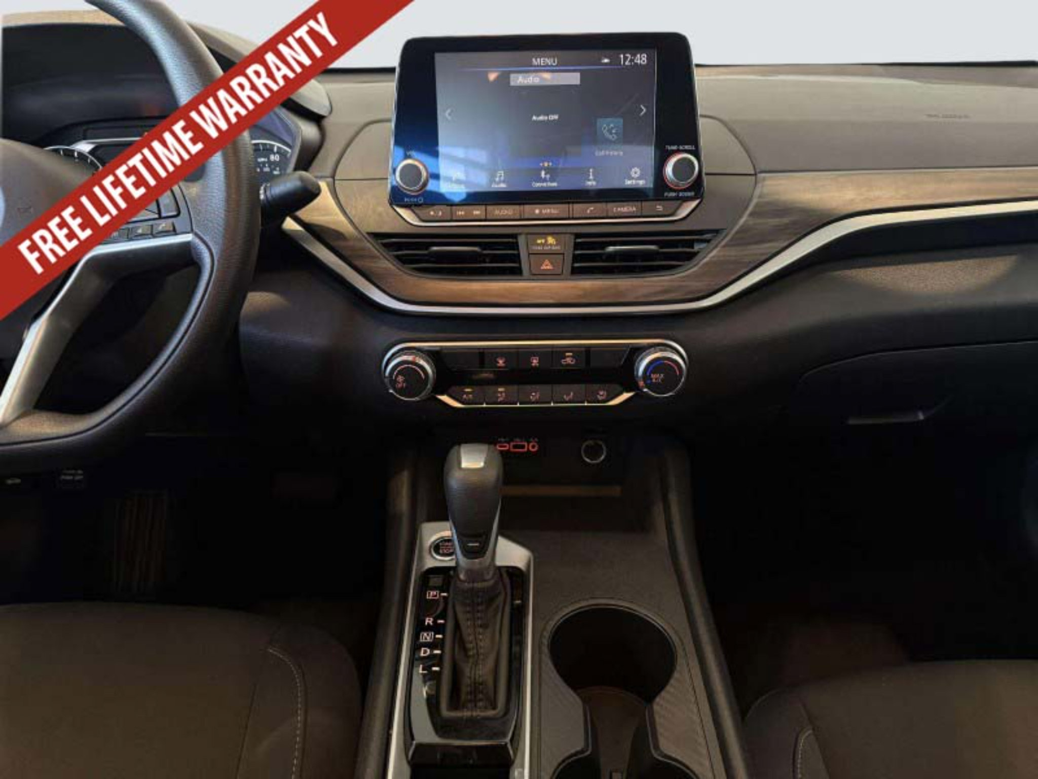 Used 2025 Nissan Altima 2.5 SV FWD image 23