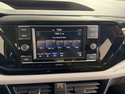 Used 2022 Volkswagen Taos S FWD image 31