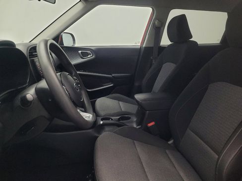Used 2021 Kia Soul S image 17