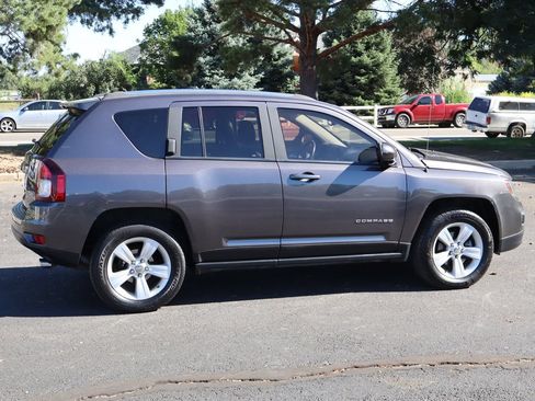 Used 2016 Jeep Compass High Altitude AWD/4WD image 4