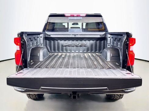 Used 2023 Chevrolet Silverado 1500 ZR2 AWD/4WD image 25
