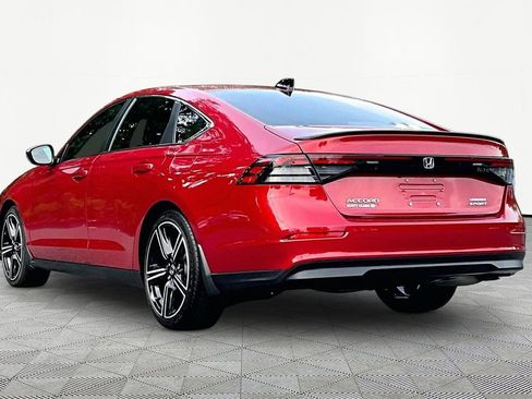 Used 2025 Honda Accord Sport image 4