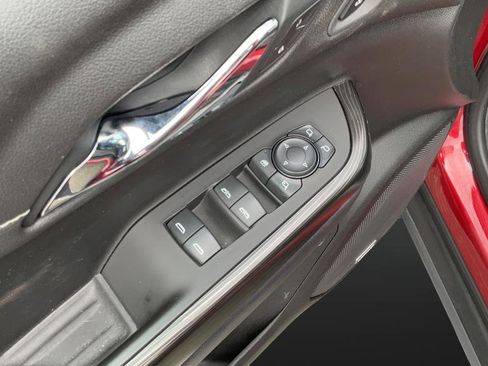 Certified 2021 GMC Acadia SLT w/ Premium Package AWD/4WD image 32
