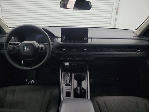 Certified 2025 Honda Accord SE image 15