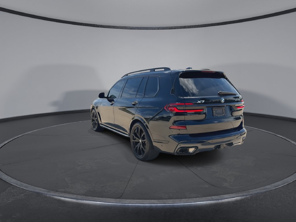 Used 2025 BMW X7 xDrive40i w/ M Sport Package AWD/4WD image 7