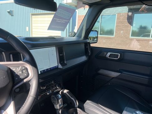 Used 2022 Ford Bronco Outer Banks AWD/4WD image 12