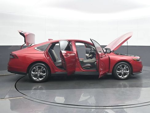 Used 2024 Honda Accord EX image 36