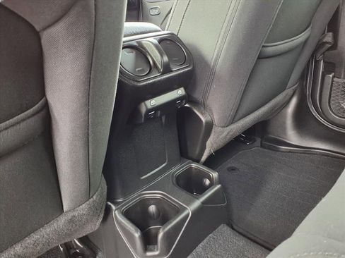 Used 2022 Jeep Wrangler Unlimited Sport image 24