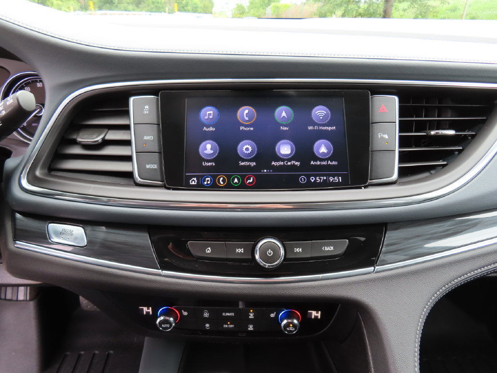 Used 2020 Buick Enclave Essence w/ Sound and Sites Package AWD/4WD image 17