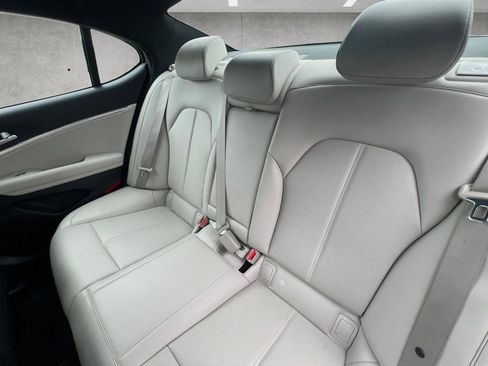 Used 2024 Genesis G70 2.5T RWD image 22
