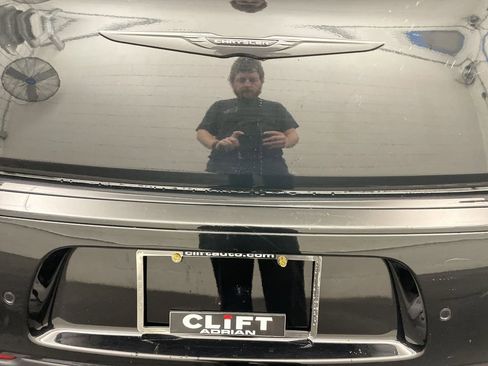 Used 2023 Chrysler 300 Touring L w/ Popular Equipment Group image 26