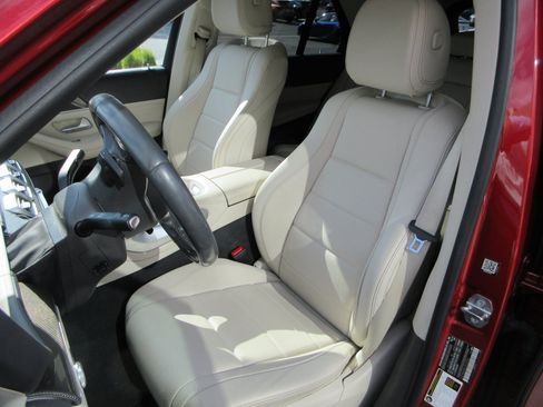 Used 2020 Mercedes-Benz GLE 350 4MATIC image 21