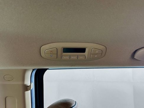 Used 2019 Kia Sedona EX w/ EX Premium Package image 34