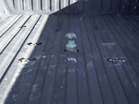 Used 2021 GMC Sierra 3500 SLT w/ SLT Convenience Package image 9