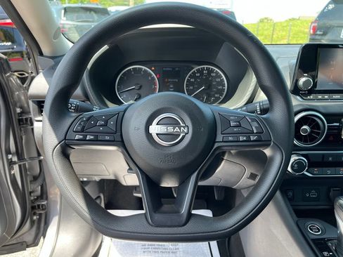 Used 2024 Nissan Sentra S FWD image 12