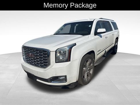Used 2018 GMC Yukon XL Denali w/ Open Road Package AWD/4WD image 4