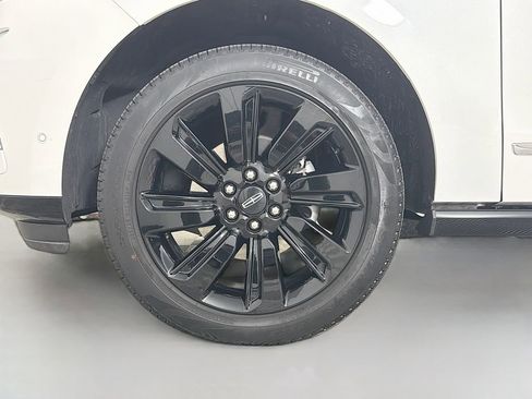 Certified 2023 Lincoln Navigator L Reserve RWD image 33