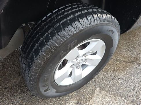 Used 2023 RAM 1500 Classic SLT w/ Trailer & Traction Group image 13