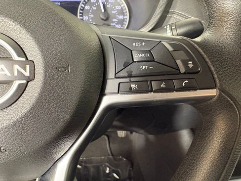 Used 2024 Nissan Sentra SV FWD image 25
