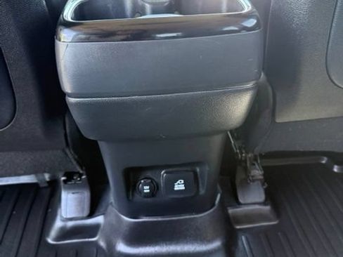Used 2022 Kia Telluride SX w/ SX Prestige Package AWD/4WD image 43