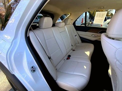 Used 2025 Mercedes-Benz GLE 350 4MATIC image 16