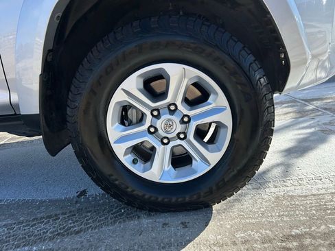 Used 2021 Toyota 4Runner SR5 Premium image 33