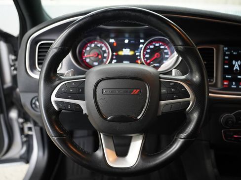 Used 2018 Dodge Charger R/T RWD image 12