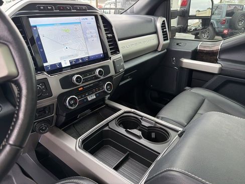 Used 2022 Ford F350 Lariat w/ Lariat Ultimate Package AWD/4WD image 36