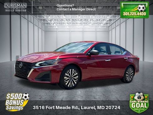 Used 2025 Nissan Altima 2.5 SV FWD image 2