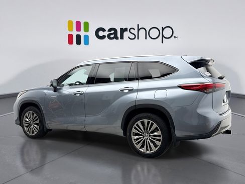 Used 2021 Toyota Highlander Platinum AWD/4WD image 3