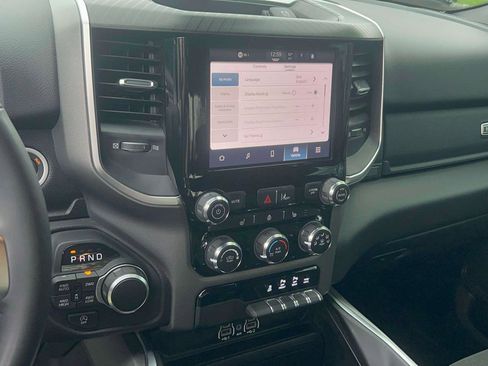 Used 2025 RAM 1500 Big Horn AWD/4WD image 18