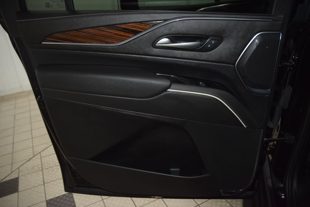 Used 2024 Cadillac Escalade ESV Premium Luxury w/ LPO, Floor Liner Package AWD/4WD image 48