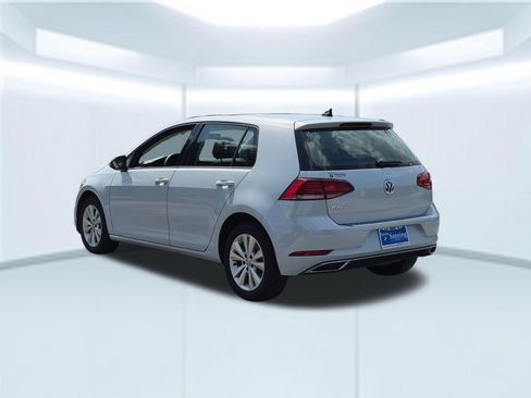 Used 2020 Volkswagen Golf 4-Door FWD image 3