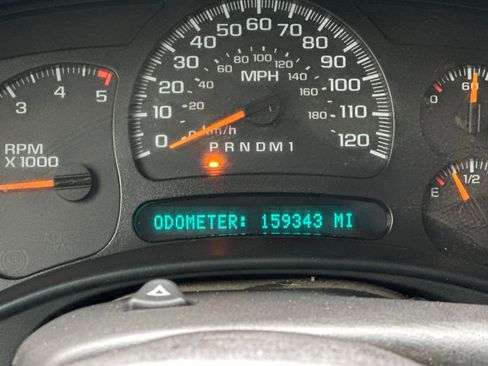 Used 2006 Chevrolet Silverado 2500 LT w/ Heavy-Duty Power Package image 23