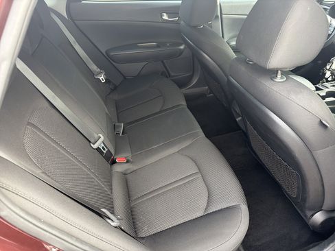 Used 2019 Kia Optima LX image 24