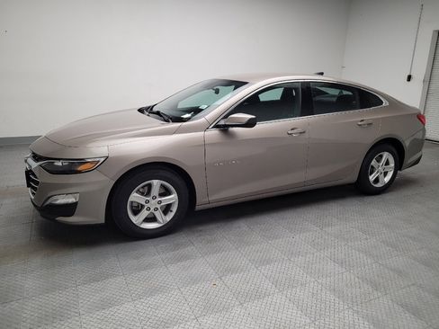Used 2024 Chevrolet Malibu LS FWD image 2