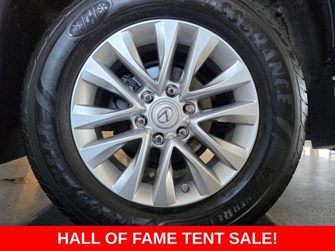 Used 2016 Lexus GX 460 w/ Premium Package AWD/4WD image 27