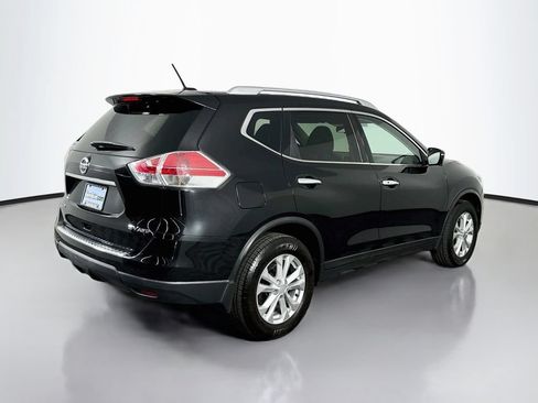 Used 2016 Nissan Rogue SV w/ SV Premium Package AWD/4WD image 8
