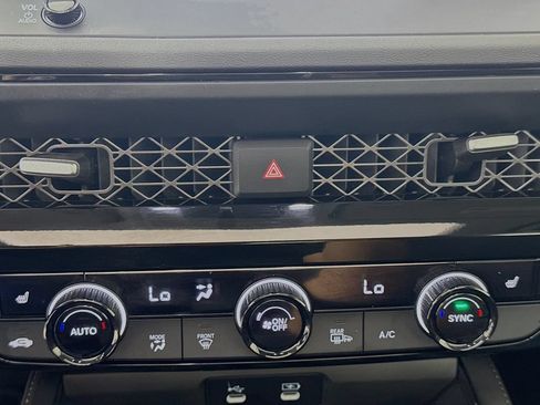 Used 2025 Honda Accord Touring image 18