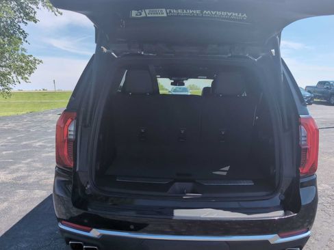 Used 2025 GMC Yukon Denali AWD/4WD image 29