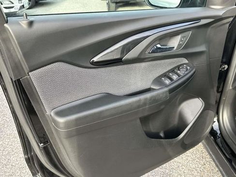 Used 2021 Chevrolet TrailBlazer LS image 14